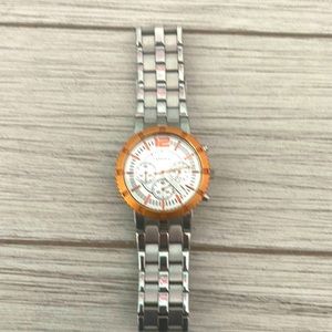Fossil Ladies Watch cleaned and new battery. Fossil CH2468